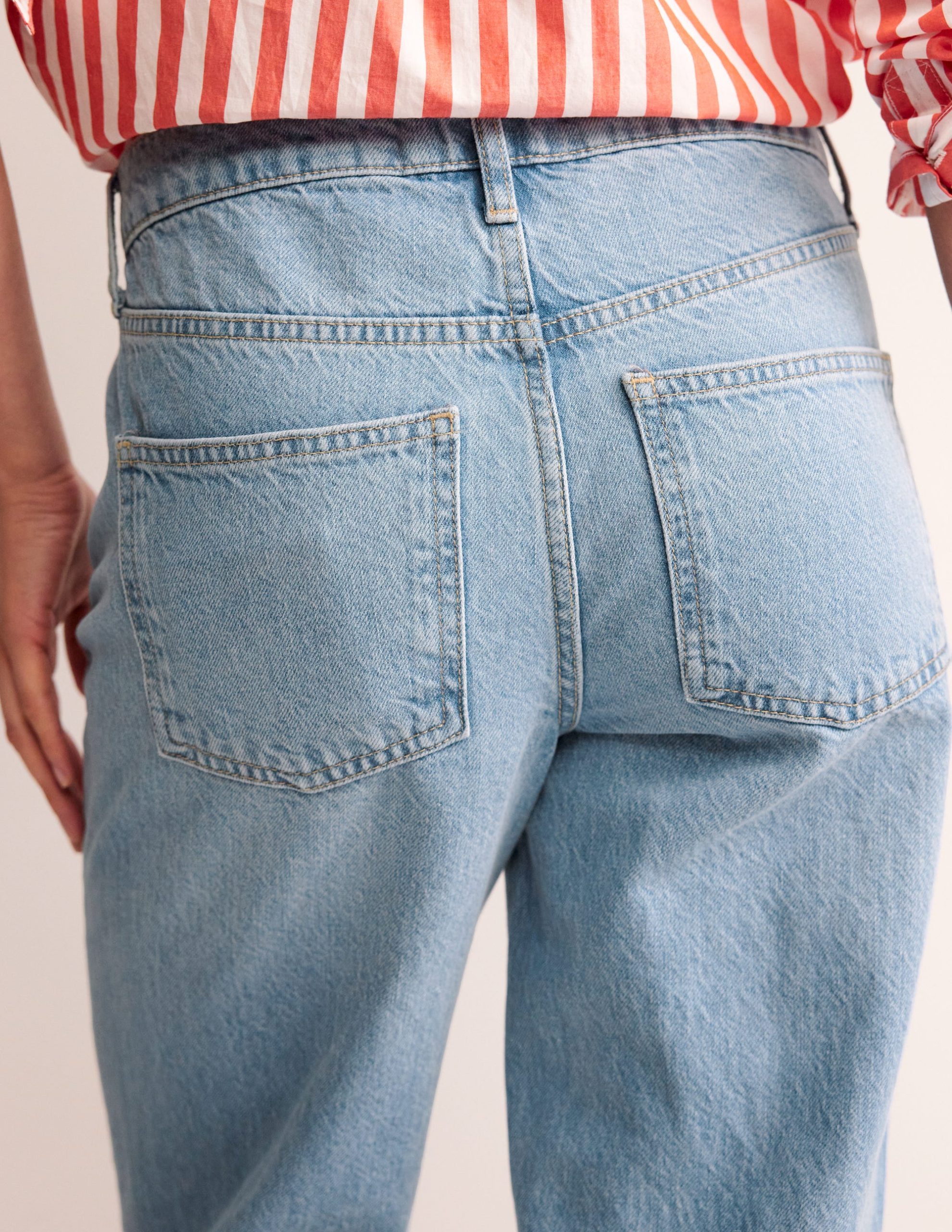 Mid Rise Tapered Jeans-Light Vintage - Image 2