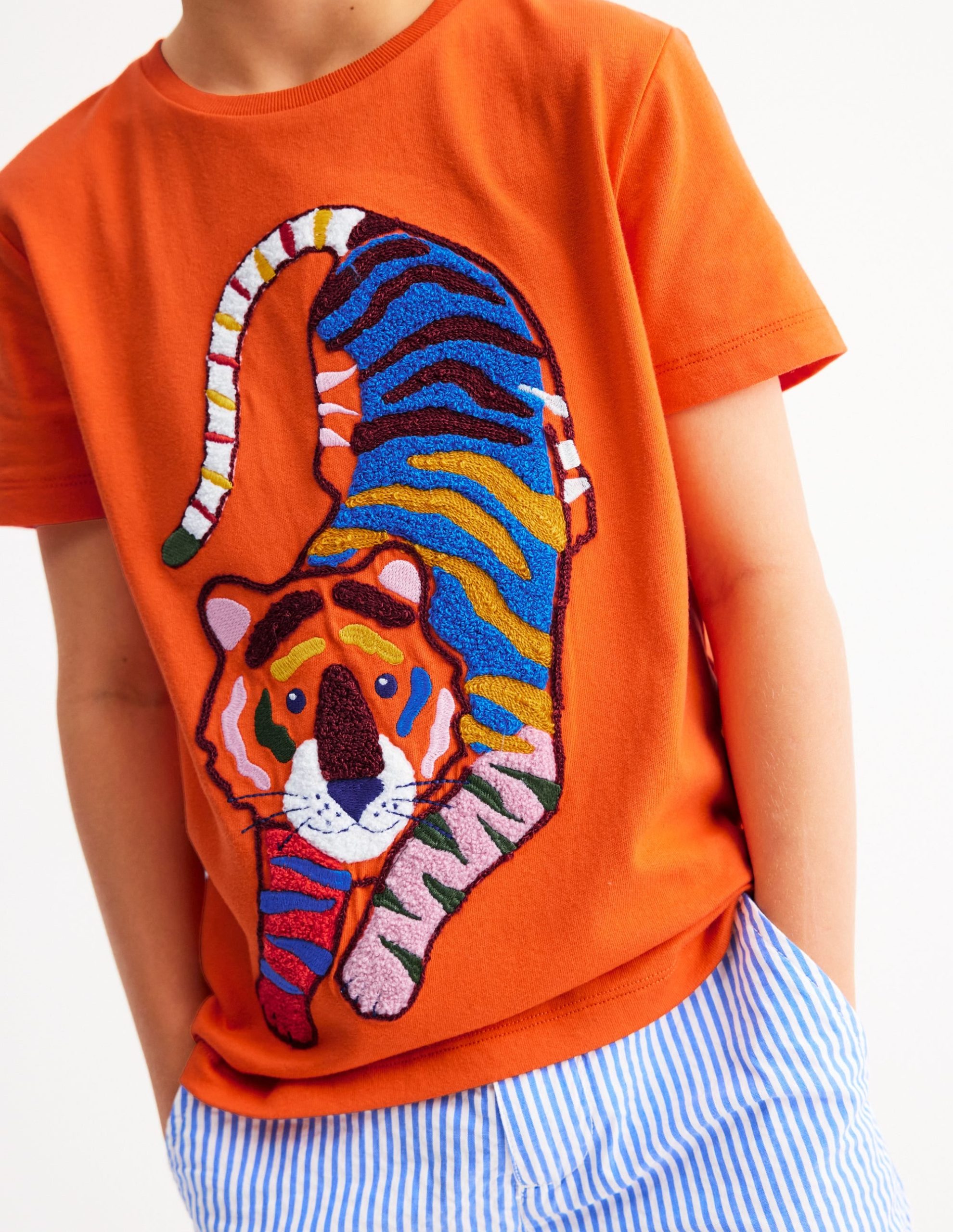 Chain Stitch T-Shirt-Hot Coral tiger - Image 2