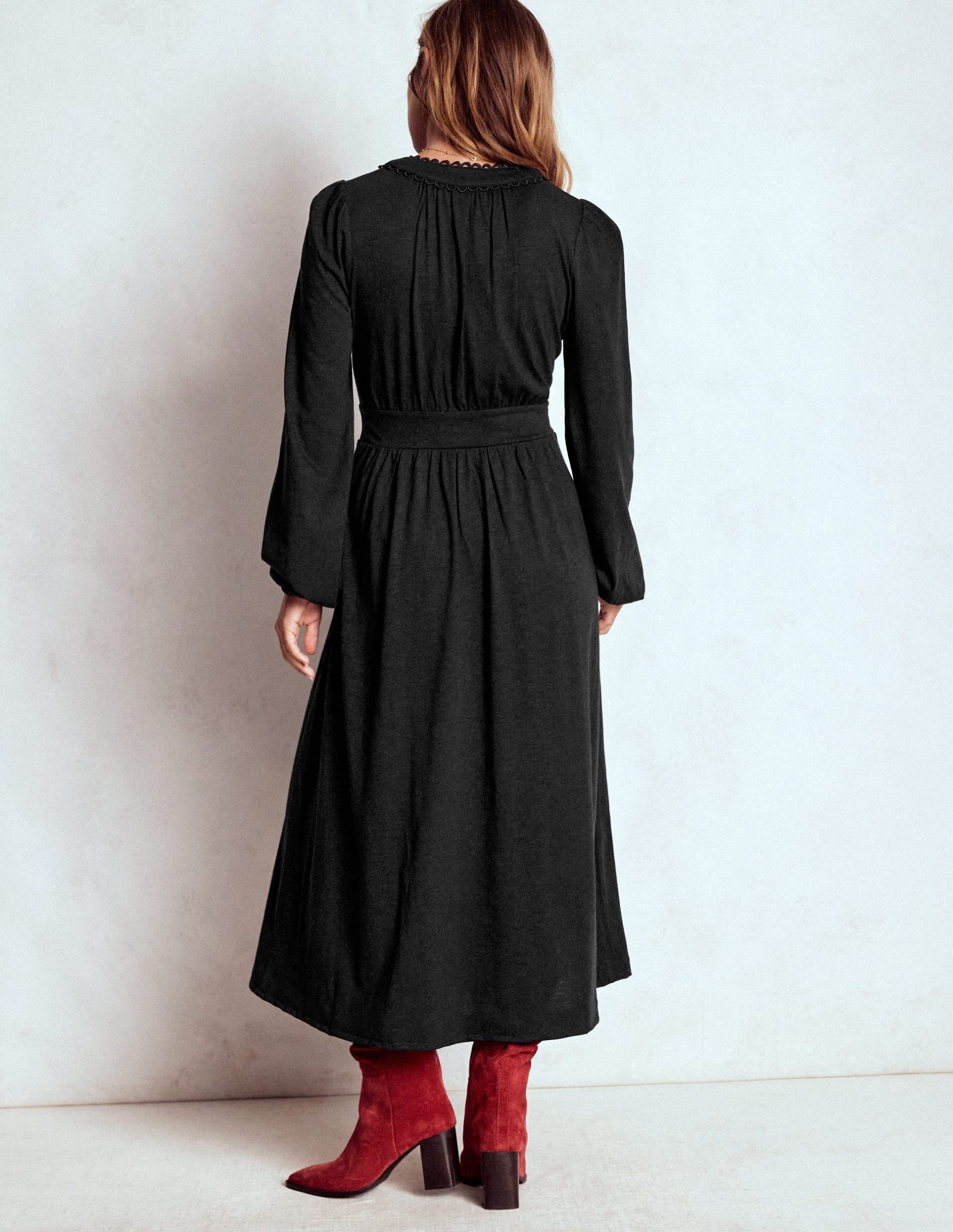 Maddie Picot Trim Midi Dress-Black - Image 4