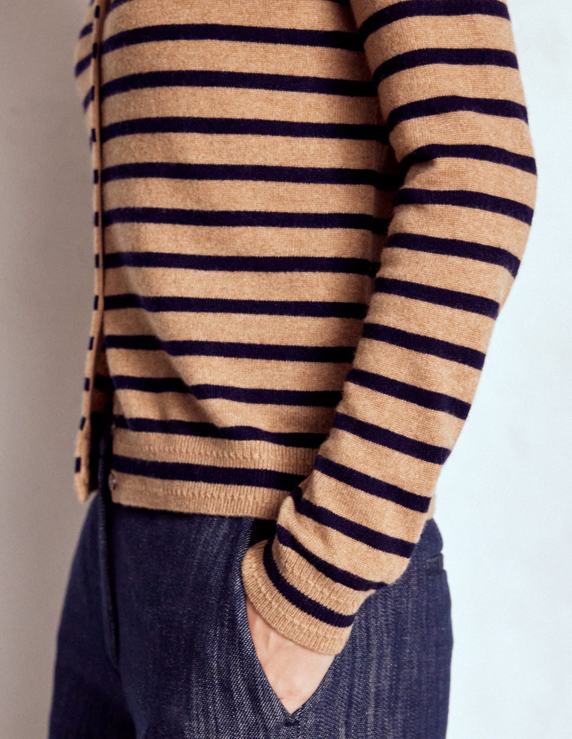 Eva Cashmere Crew Cardigan-Camel Melange/Navy Stripe - Image 3