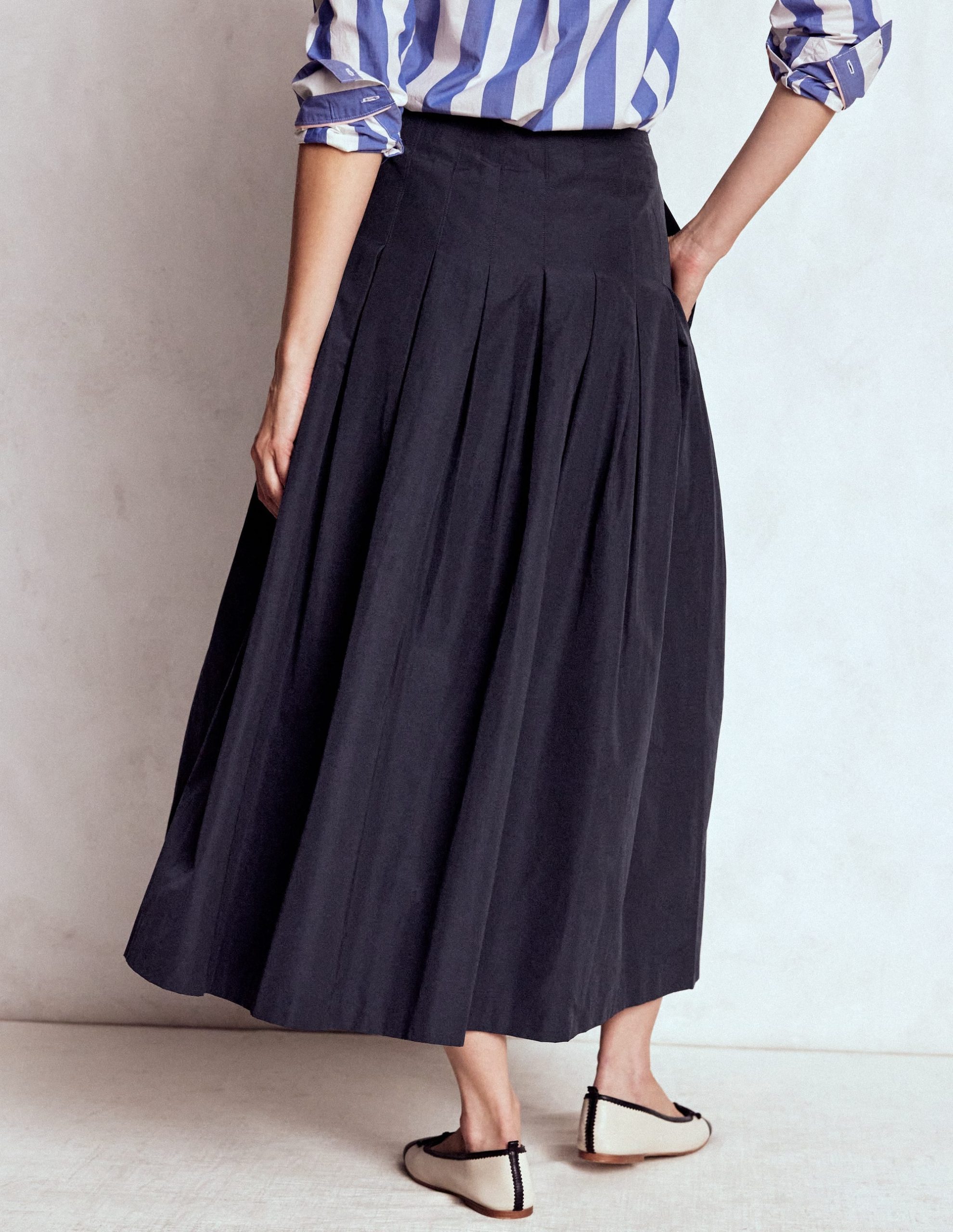 Valentina Taffeta Midi Skirt-Navy - Image 4