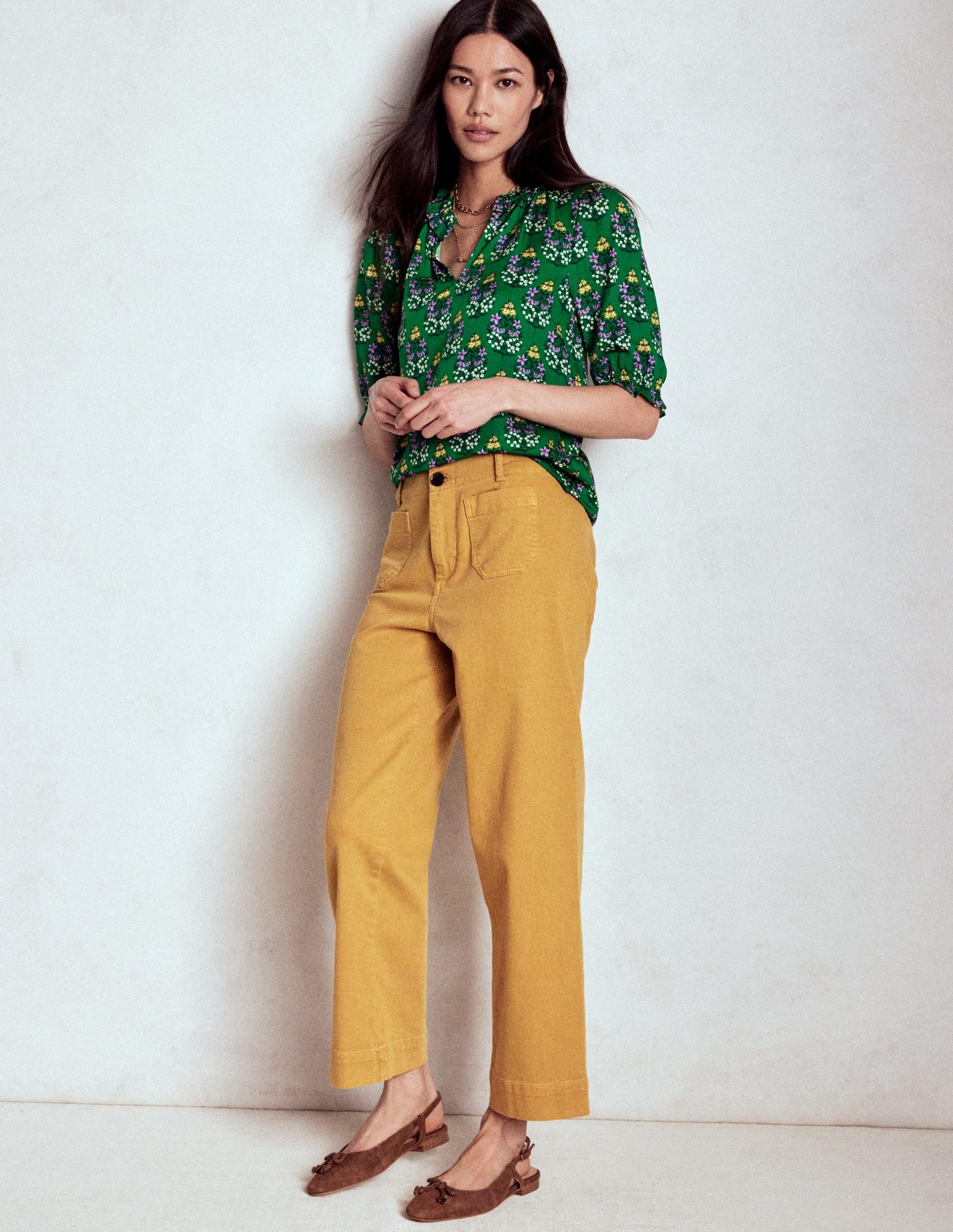 Ria Short Sleeve Top-Emerald. Wildflower Bouquet - Image 4