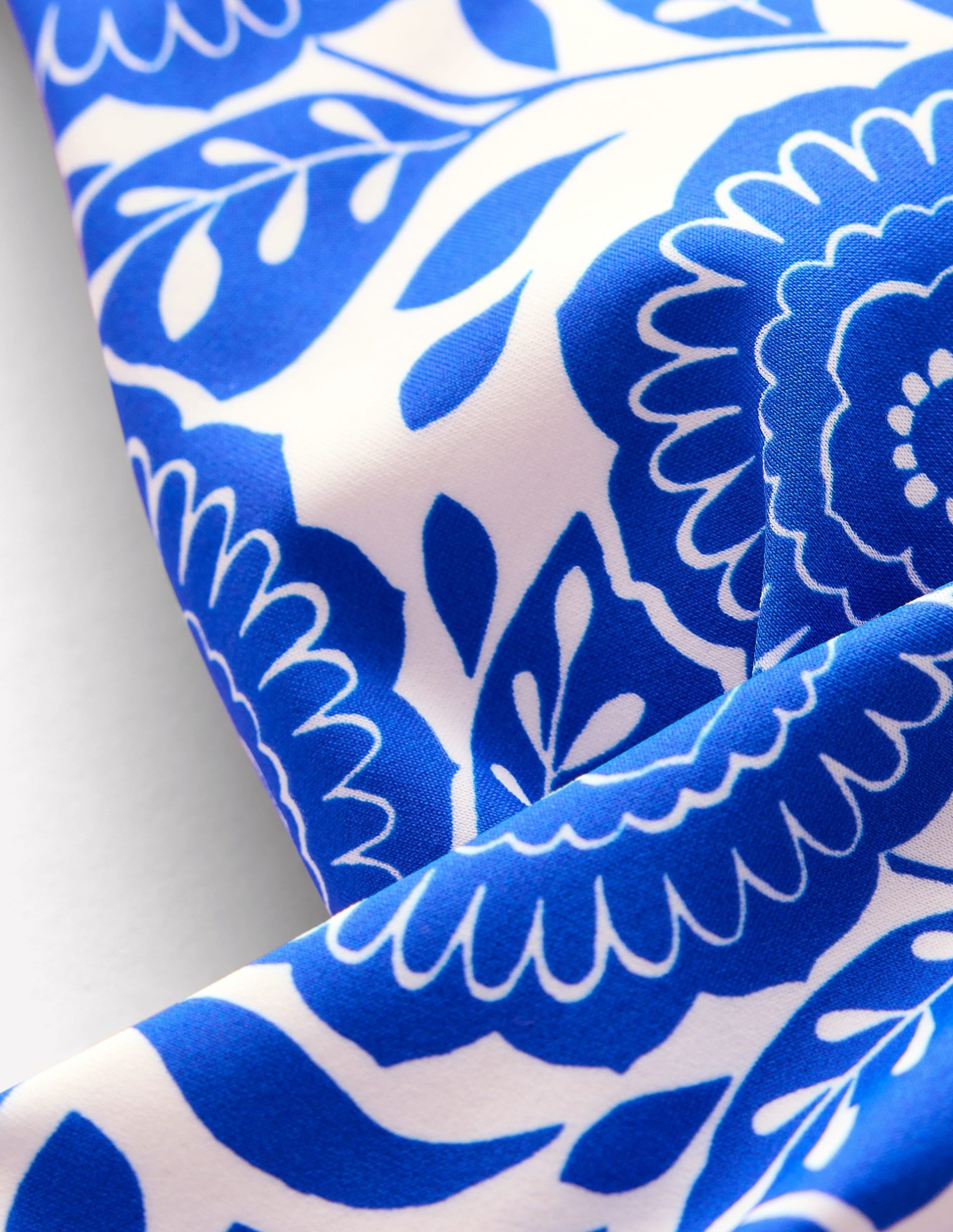 Levanzo Halter Bikini Top-Blue Dahlia Stamp - Image 6