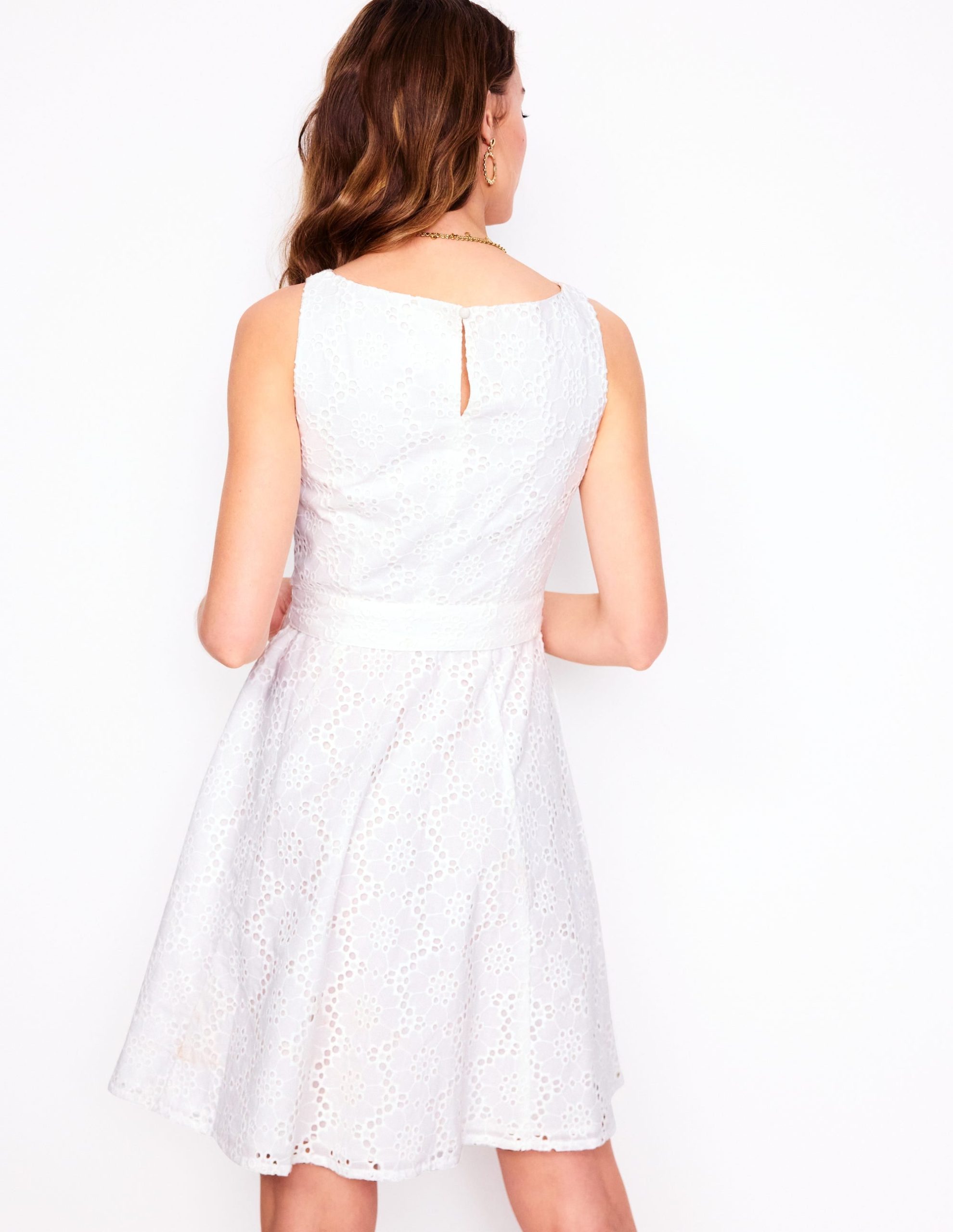 Anya Sleeveless Broderie Dress-White - Image 3