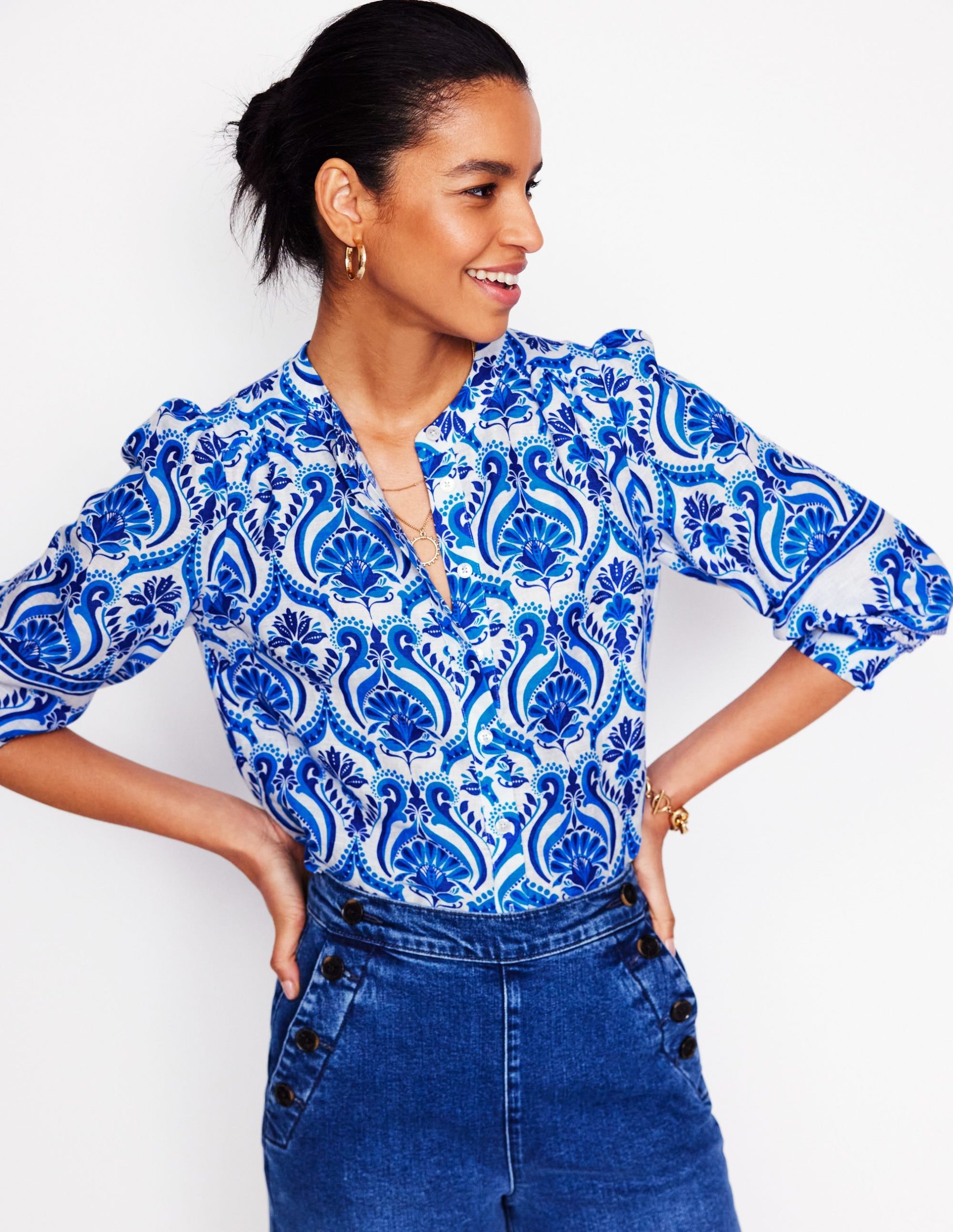 Alicia Linen Top-Blue. Ornamental Floral - Image 3