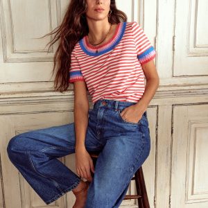 Fae Crochet T-shirt-Ivory. Cayenne