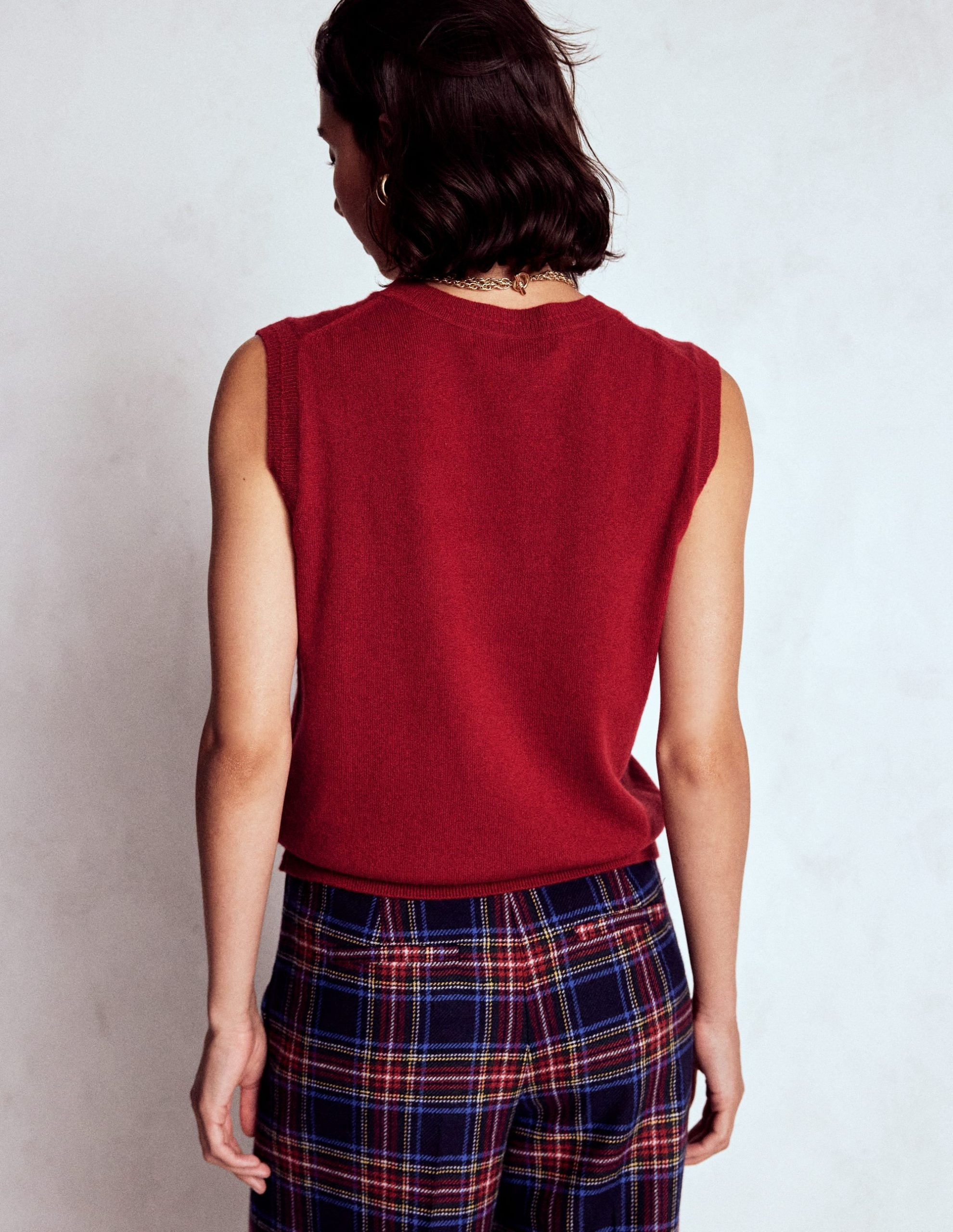 Eva Cashmere Vest-Red Liquorice - Image 3