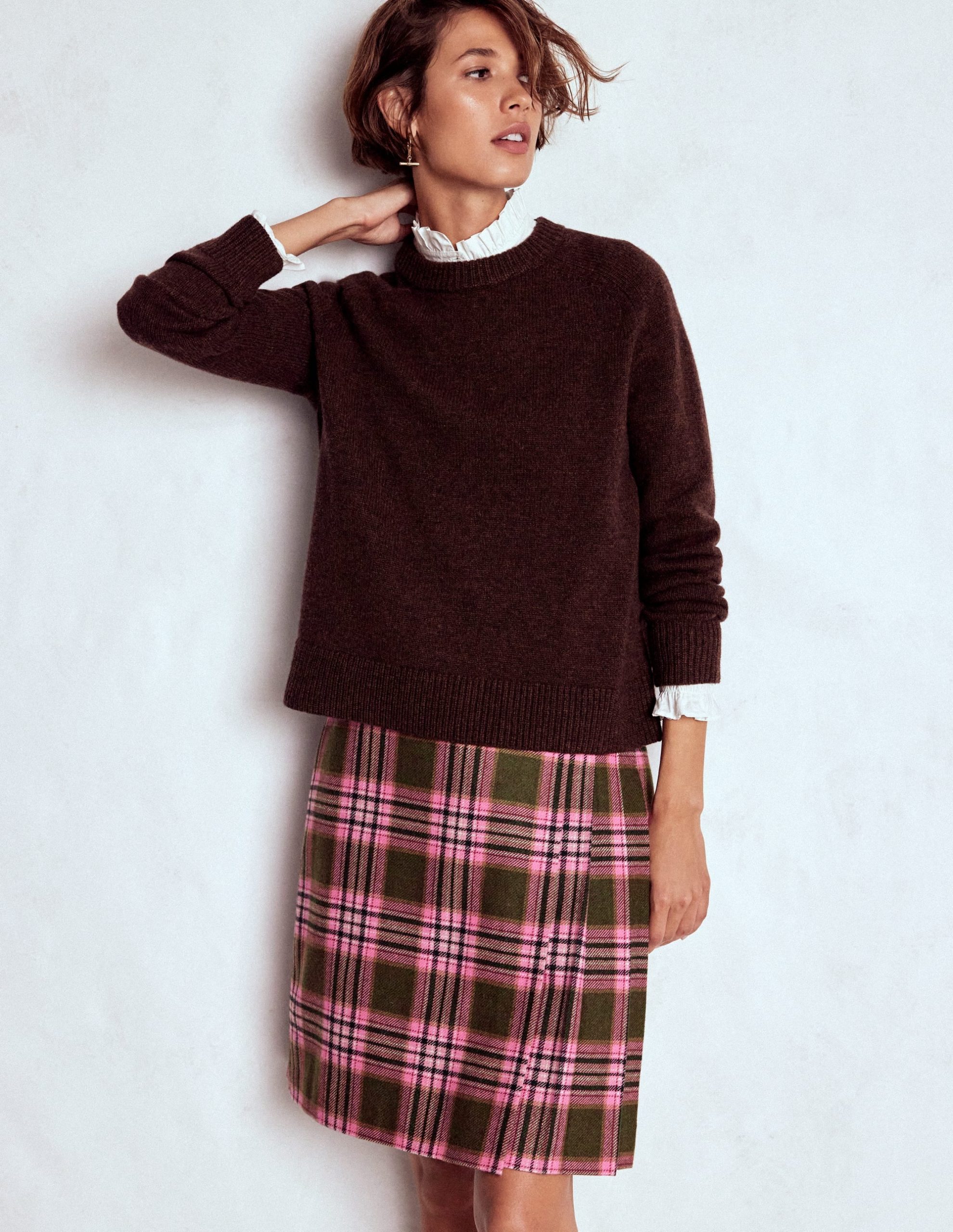 Helen Wool Kilt Skirt-Olive. Green and Pink Check - Image 6