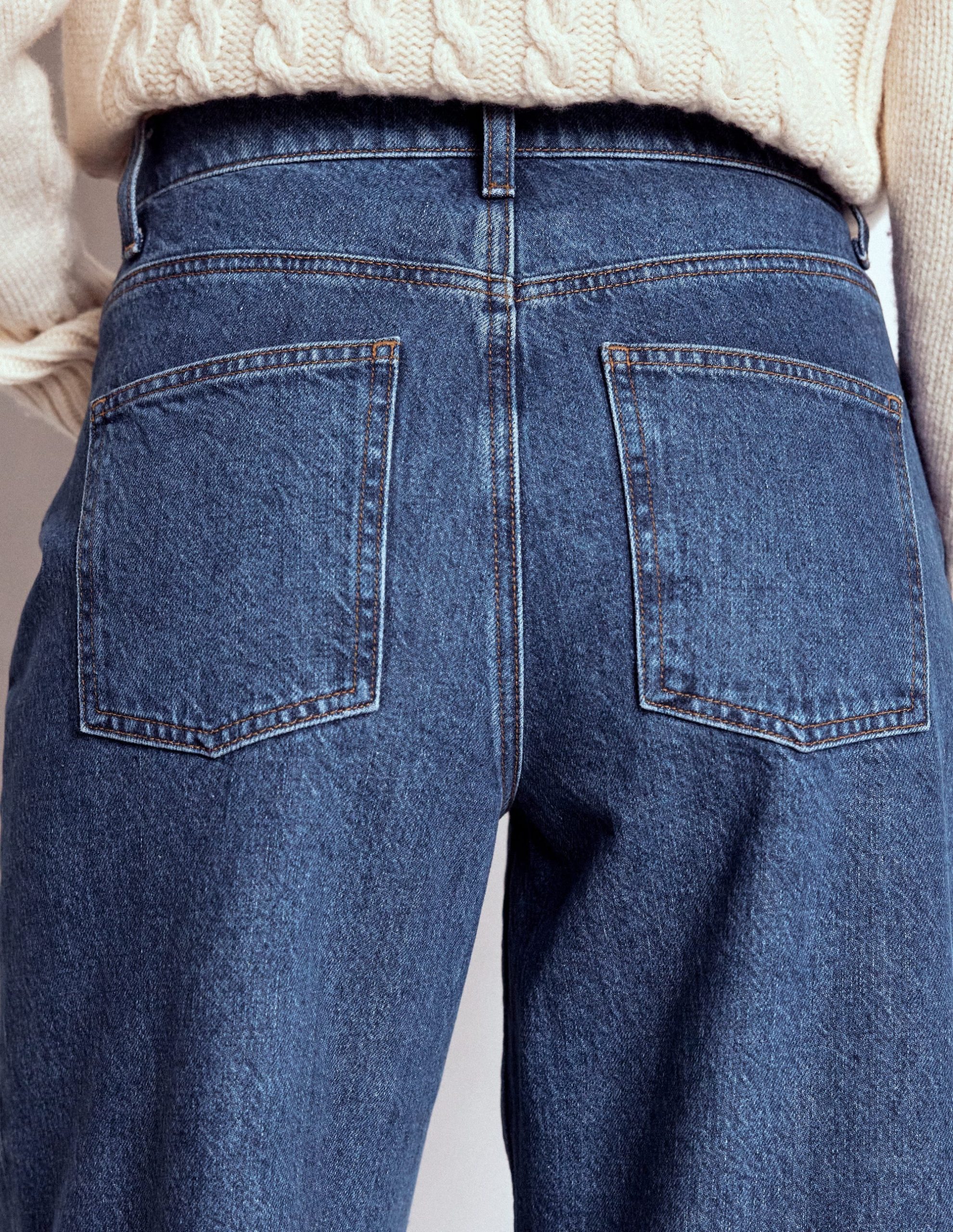 Full Length Barrel Leg Jeans-Mid Vintage - Image 4