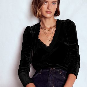 Flora V-Neck Velvet Top-Black